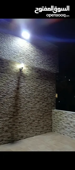 منزل للايجار* طبعا سوف يتم تفريغه من جميع مافيه من أكياس وكراتين*