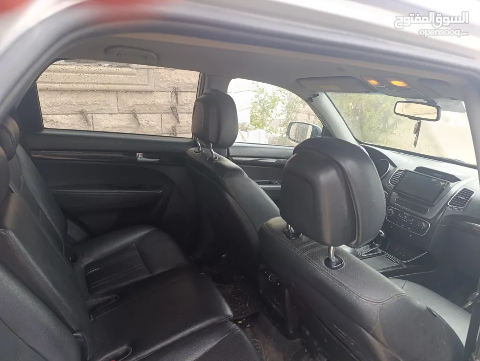 كيا سرنتو 2012