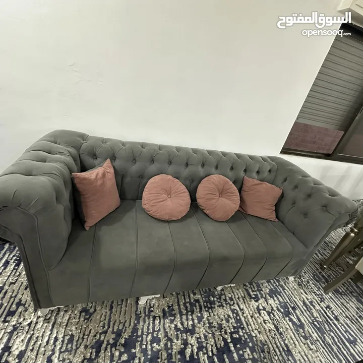 .........::طقم كنب تفصيل مخمل ثقيل 8 مقاعد خشب سويد بحالة ممتازة ........:.::::::::::