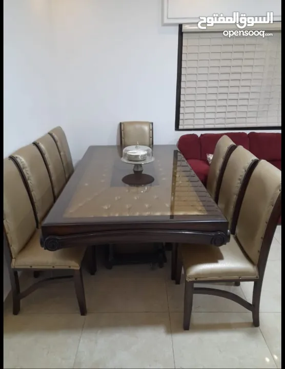 طاولة سفرة للبيع بحالة الوكاله