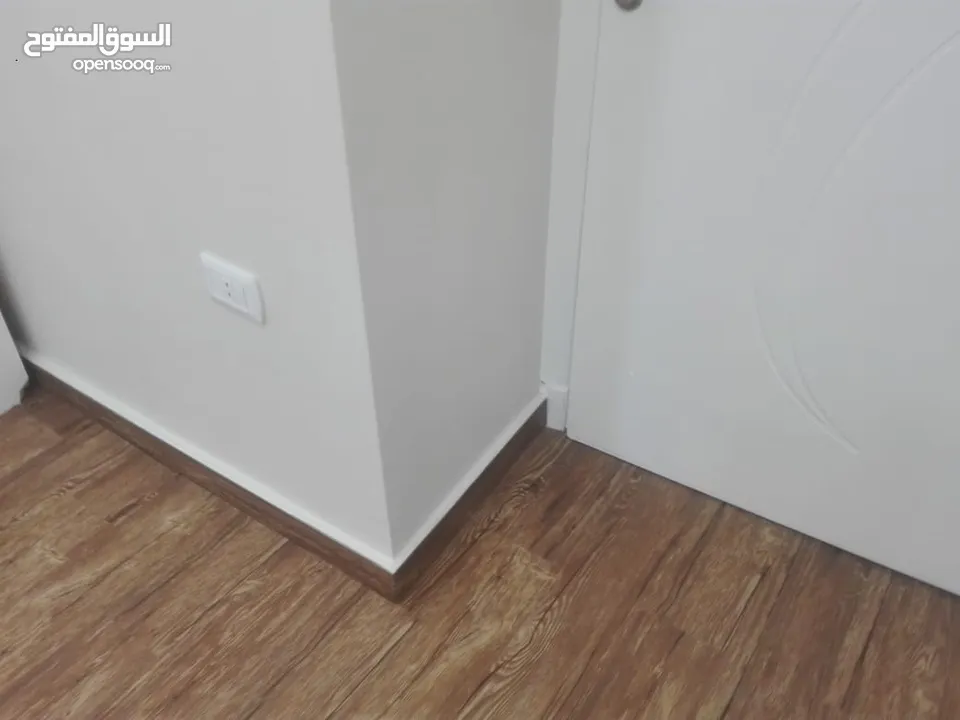 ارضيات باركيه رولات شرحات pvc مواصفات اوروبي سهل تركيب الوان متعددده تنفيذ  خلال ساعات