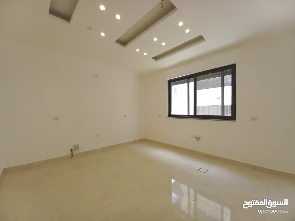 شقة فاخره للبيع في دير غبار  ( Property ID : 33014 )