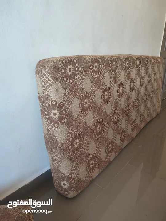 اثاث مستعمل بحالة جيدة جدا للبيع
