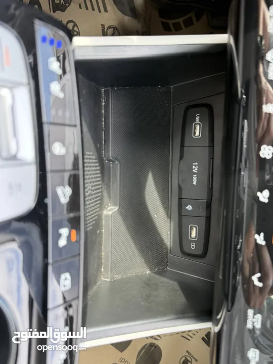 هونداي توسان ترخيص 2022 محرك 1600 هايبرد plug in/يقطع على الشحنه 65 كيلو متر