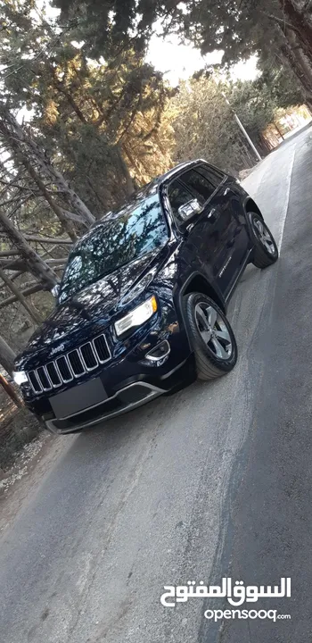 جيب جراند شيروكي 2016 ليمتد فحص كامل بانوراما  لون مميز جدآ واضح ممشى قليل  Jeep  4x4