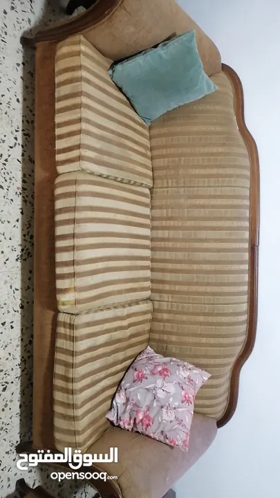 طقم كنب للبيع