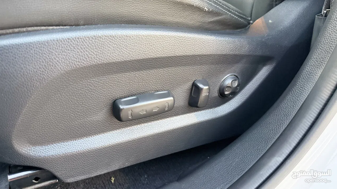 بحالة الوكالة hyundai santa fe  2016