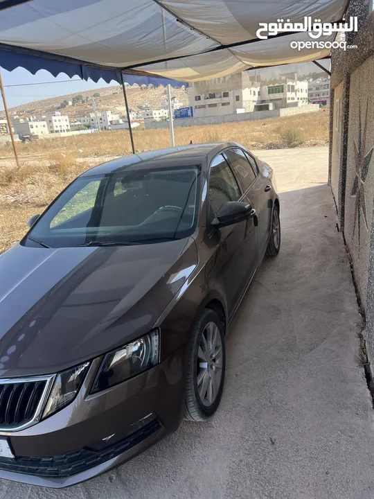 اسكودا اكتافيا 2019 بنزين مطور1400للبيع