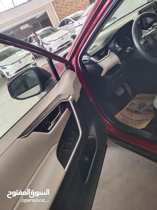 TOYOTA Rav4 2022 XLE Premium -hybrid  تويوتا راف فور(( 2022 )) ليثيوووم هايبرد دفع رباعي صنف XLE PRE