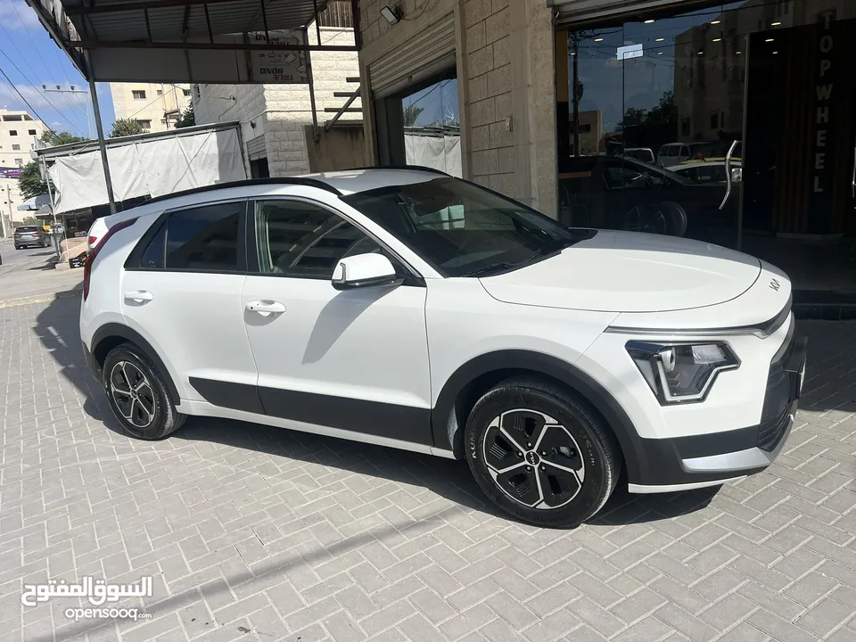 كيا نيرو 2023