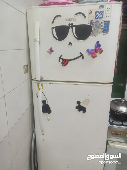 تلاجة للبيع