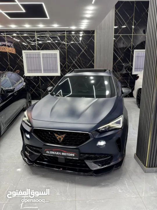 كوبرا فورمنتو 2022 4/4 310 حصان ولا غرام بويه عداد قليل جداً و اصلي البيع كاش او نص نص والبدل وارد