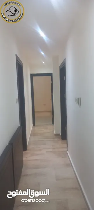 شقة فاخرة للبيع في الدوار السابع قرب كوزمو 130م مع ترسات 125م تشطيب سوبر ديلوكس