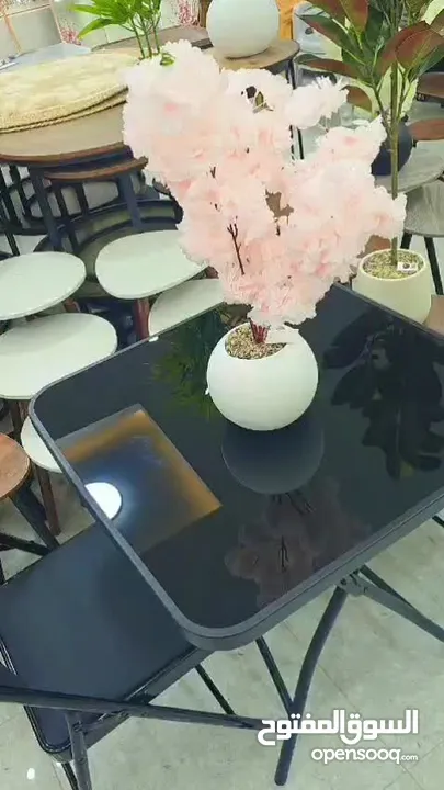 طقم طاولة وكراسي قابل للطي — أنيق وعملي اطلب الان بسعر الحرق