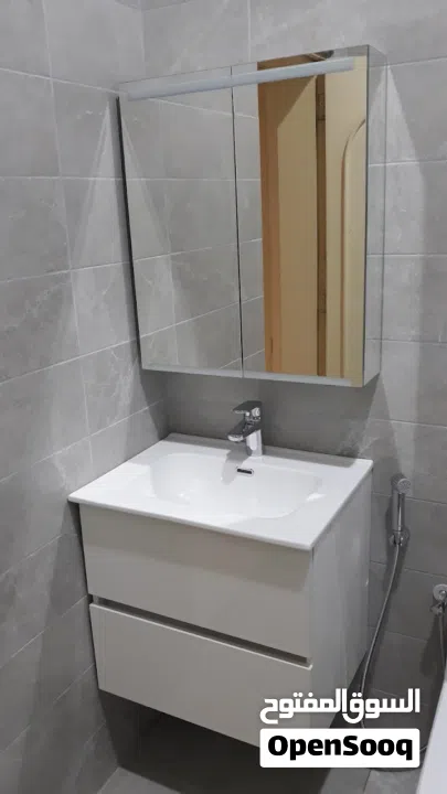 ELECTRATION AND PIPE FITAR and also ac service .lighting.  wiring.and db  work ..ac service