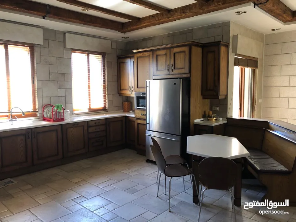 فيلا مفروشه للايجار في عبدون ( Property 40254 )-175089630