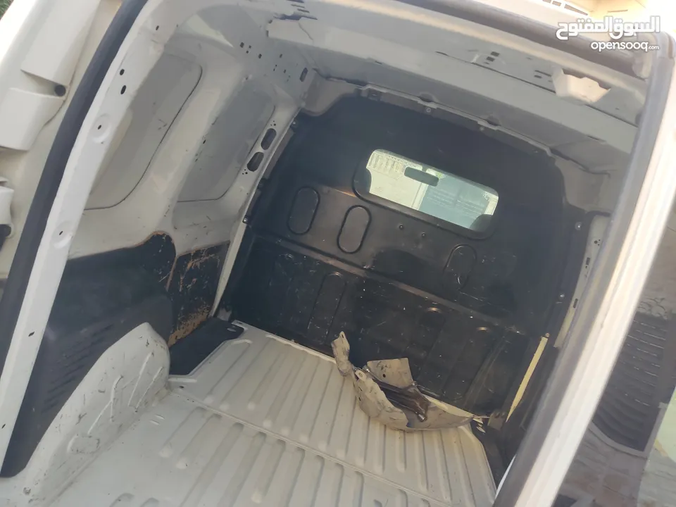 مرسيدس فان موديل 2014 صنف CiTan 112 وارد الوكالة غرغور للبيع بسعر مغري جدا