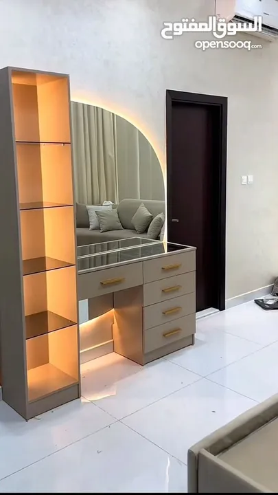 منجرة حمزه لتفاصيل الأثاث بالكامل كنب .غرف ماستر .غرف شباب .ابواب .مطابخ .طاولات .ديكورات