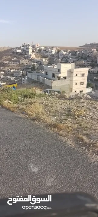 عماره سكنيه في صالحية العابد مكونه من أربع طوابق  وكراج وبئر ماء 60 متر وكوشان مستقل جميع الخدمات