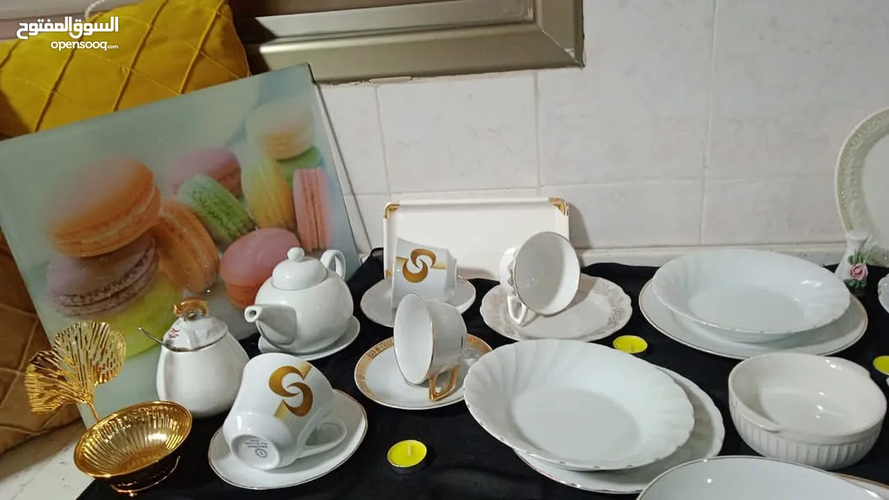 أطقم سفرة بورسلان ماركات عالمية .جديد. الوان متعددة وراقية