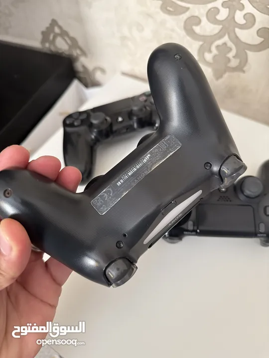 إيد بلايستيشن4  ذراع تحكم بلايستيشن4 playstation4 controller  مستعمل بحال الوكالة نظيفة جدا عالفحص