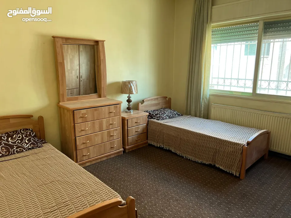 شقة مميزة للبيع في الصويفية - خلف المدارس الأمريكية طابق ثاني 205م تشطيب سوبر ديلوكس