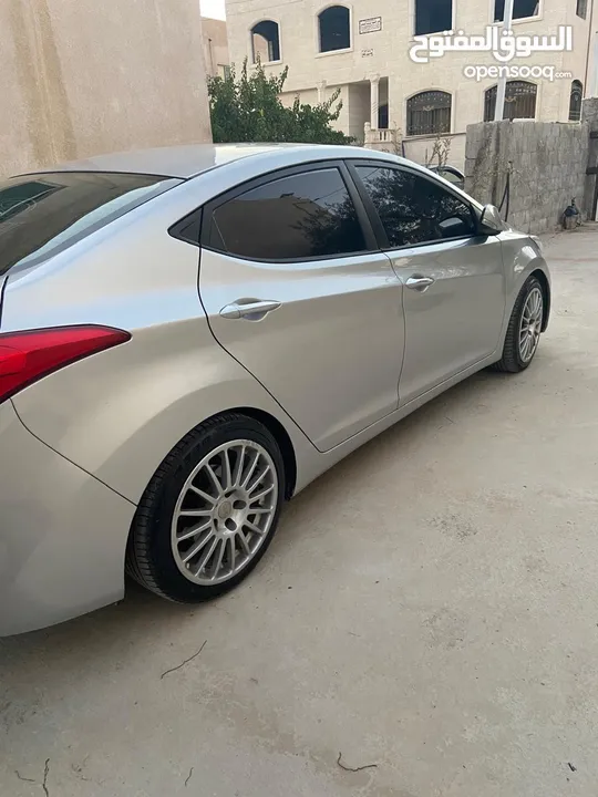 Md هونداي أفانتي 2012للبيع