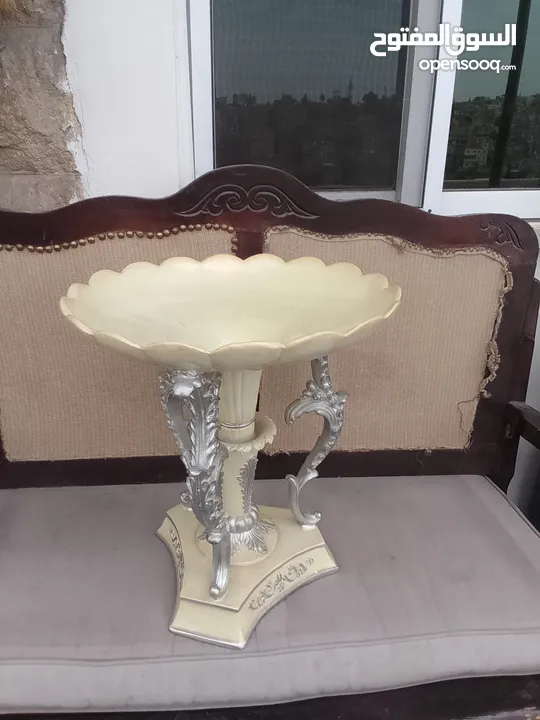 تحف وانتيكات ونحاسيات