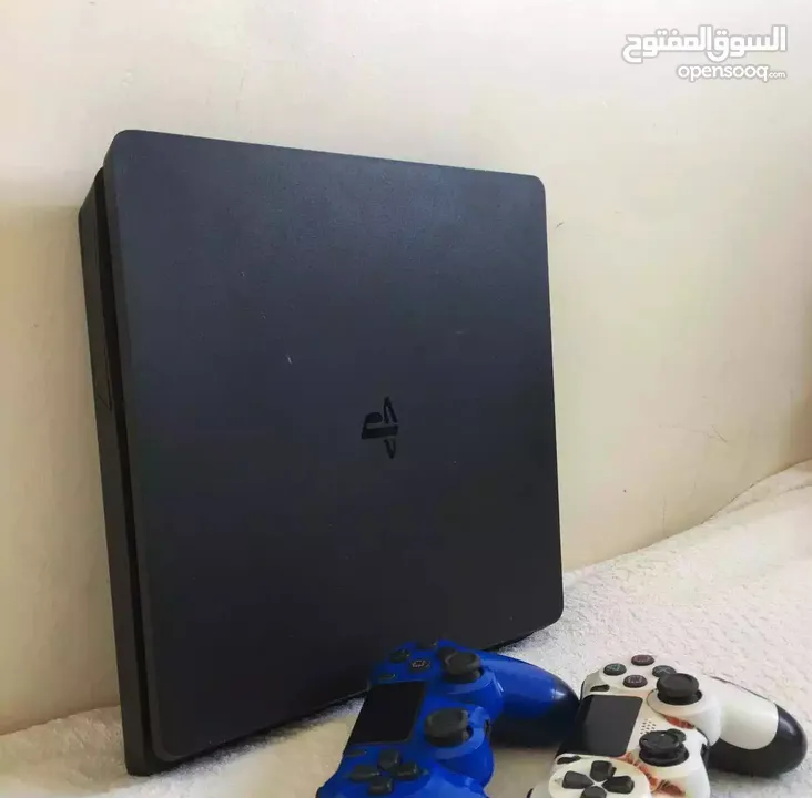 بلايستيشن 4 سليم 500 GB الجهاز بحالة الوكالة عليه ختم الشركة مانفتح لاي صيانة
