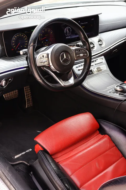 Mercedes E350 Coupe like brand new  بحالة الوكالة ممشى قليل