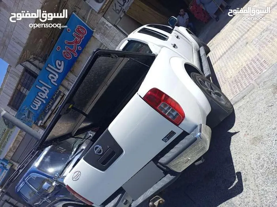 للبيع نيسان نيفارا دبل كبين 2012