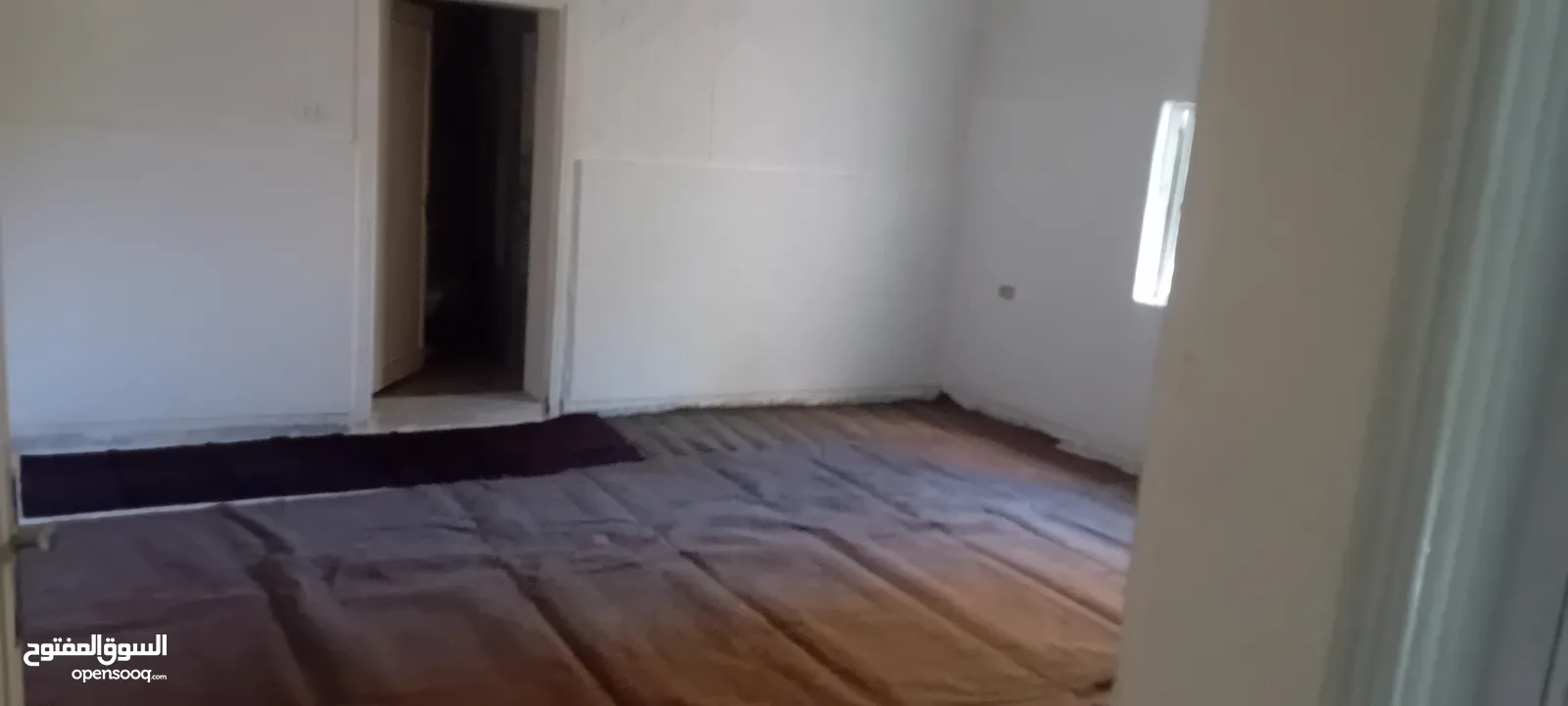 شقة للإيجار في زبده