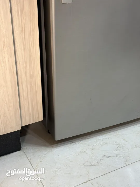 ثلاجة دايو ستانلس ستيل سلفر Daewoo Refrigerator FGT-36ENG (A+)