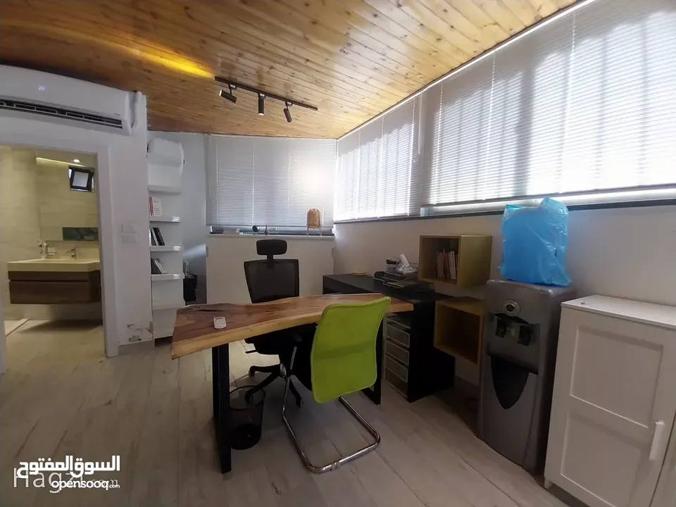 شقة للإيجار في دير غبار  ( Property 33718 ) سنوي فقط