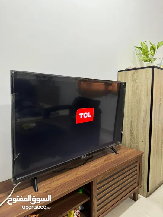 TCL tv 50 بورصة استعمال سنه شبه جديد سمارت نتفلكس فول اتش دي يوتيوب وكل باقي الامور متوفره السعر 55