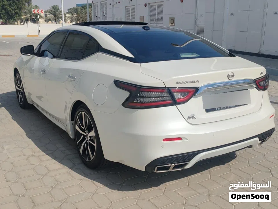 2023 Nissan Maxima last edition, 16000km still under service contract, anti rust & ceramic paint