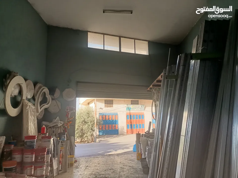 شوياني اخواني الديكورات المحل اسمه