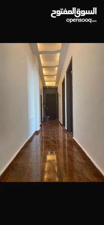 شقه طابق ارضي للبيع البنيات خلف جامعة البترا