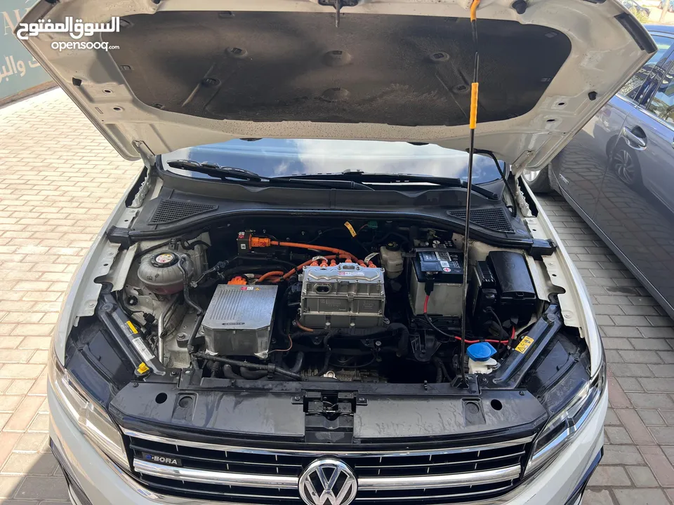 ‏ 2020 Volkswagen e-BORA   Electric