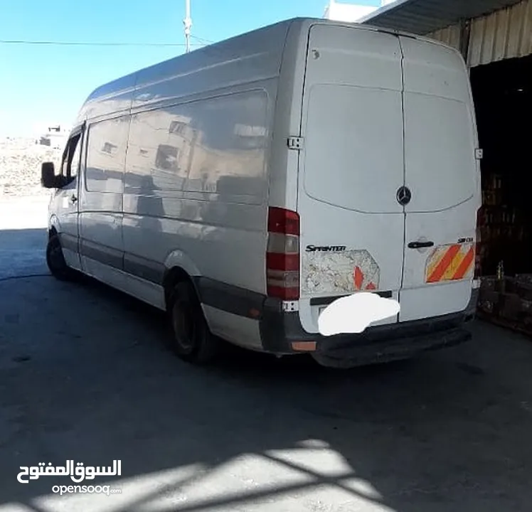 باص مرسيدس 518