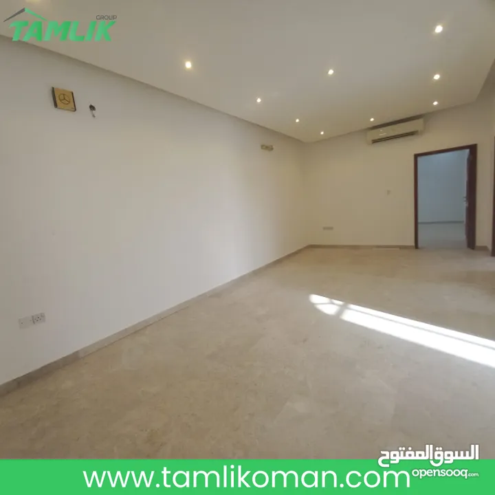 Spacious Twin-villa for Rent / Sale in Al Qurum 29  REF 2BA
