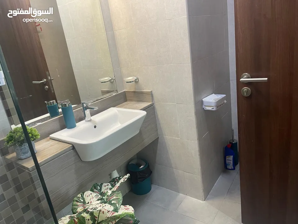 لليجار شقه غرفه وصاله مفروشه فرش فندقي في الفرجان Flat for rent in furjan 1bhk with 2 washroom