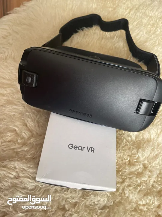 VR GEAR (Samsung) ‏نظارة الواقع الافتراضي  ثنائية الأبعاد وثلاثية الأبعاد و360 درجة  100 jd للبيع بس