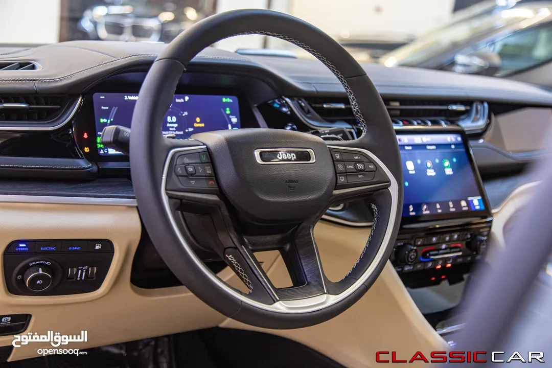 Jeep Grand Cherokee 2022 Limited Plug in hybrid 4xe  السيارة بحالة ممتازة جدا و قطعت مسافة 5000 كيلو