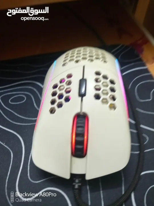 ماوس Glorious Model D سلكي – حالة ممتازة للألعاب   Glorious Model D Wired Gaming Mouse – Excellent
