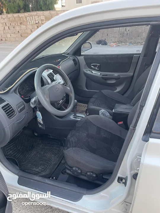 هونداي فيرنا 2000 اتوماتيك بحاله جيده جدا