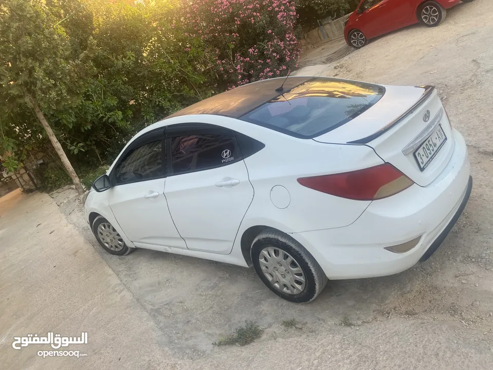 هونداي اكسنت 2012