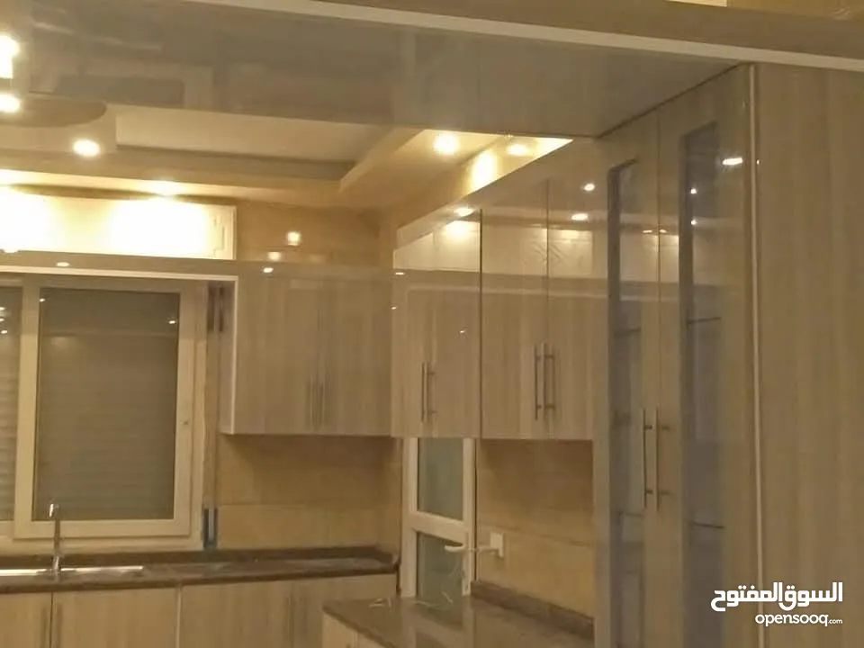 للبيع شقة للسكن او للإستثمار  في أرقى منطقة الراهبات الوردية  خلف مطاعم السنبلة