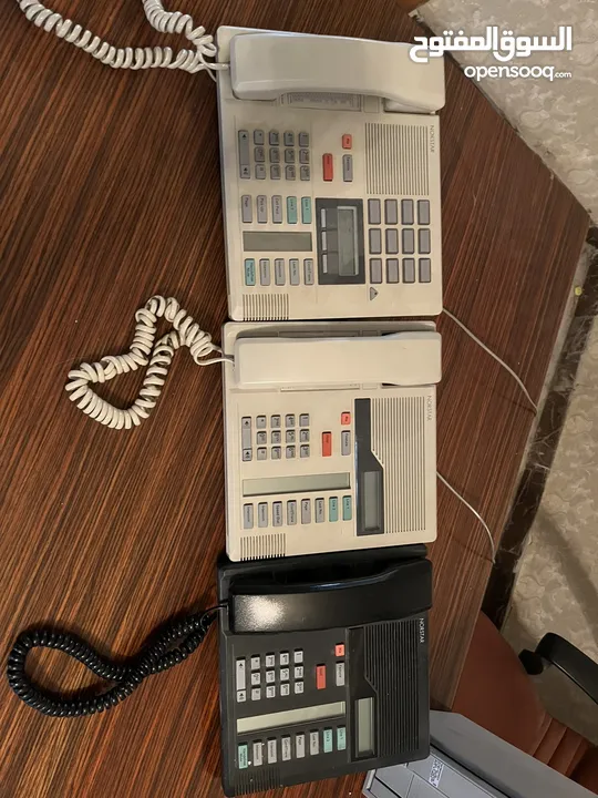 مقسم تلفونات ماركة Nortel Norstar صناعة أمريكية عدد 8 اجهزة مع شاشات بحال الجديد