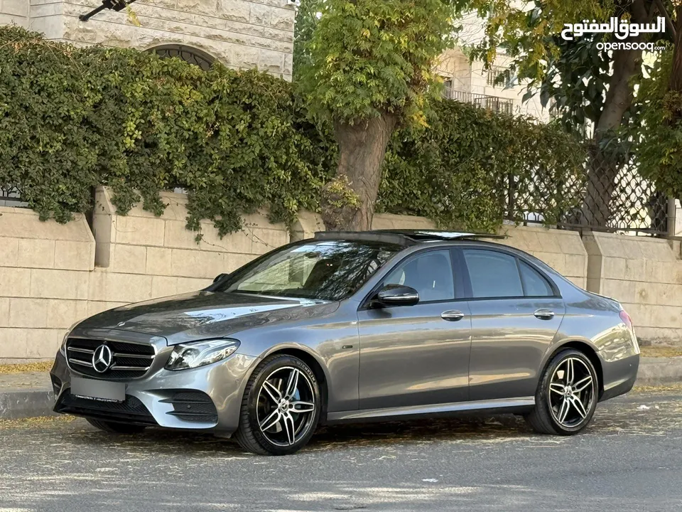 مرسيدس بنز e350 2018 وارد غرغور اعلى صنف ممشى قليل